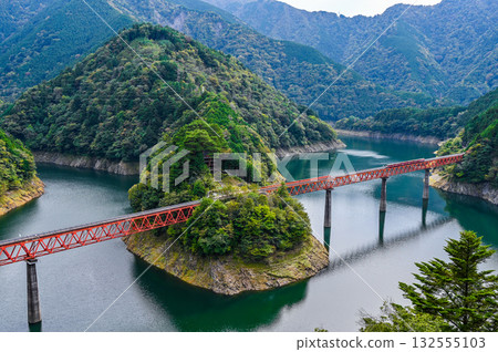 Lake Okuoiko Station, Shizuoka Prefecture 132555103