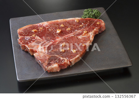 調味T骨牛排(美國) 調味T骨牛排(美國) 132556367