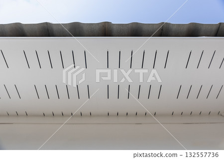 External Vent Ceiling board can reducing the heat in house. External Vent Ceiling board can reducing the heat in house. 132557736