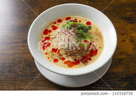 Bamboo noodles 132558750