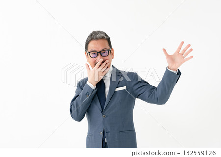 Men business surprised 132559126