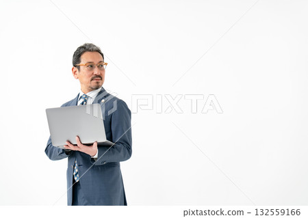 男性商業律師電腦 132559166