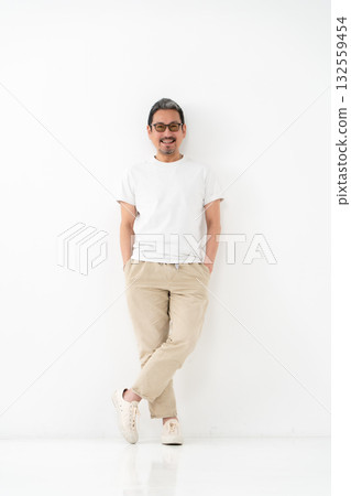男士美容 中年 全身 132559454