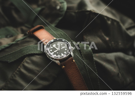 luxury men watch luxury men watch 132559596