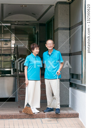 經理清潔 132560620