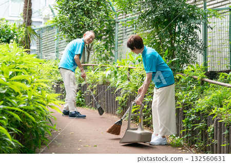 Manager Cleaning Path Manager Cleaning Path 132560631