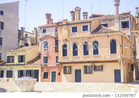 威尼斯多彩的城市景觀 132560767