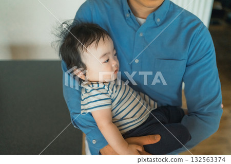 baby, infant, parenthood 132563374