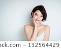 Beautiful bare skin female portrait Beautiful bare skin female portrait 132564429
