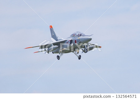 T-4 of the 303rd Squadron of the Japan Air Self-Defense Force T-4 of the 303rd Squadron of the Japan Air Self-Defense Force 132564571