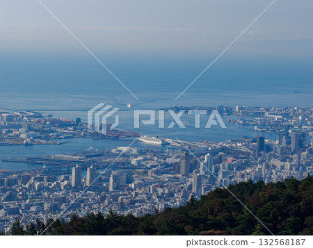 View of Kobe city and Osaka Bay from Mount Rokko 132568187
