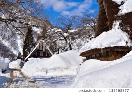Winter Gokayama Suganuma Gassho Village 132568877