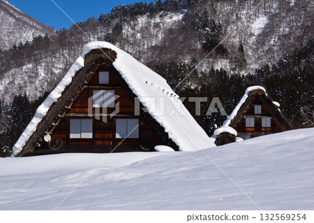 Winter Shirakawa-go Winter Shirakawa-go 132569254