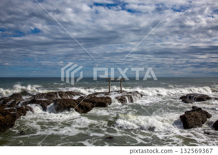 Oarai Beach: A scenic spot for sunrise with white waves crashing on the shore, Kamiiso no Torii 132569367