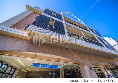 日本橫濱城市景觀，俯瞰橫濱市營地鐵中川站（東京都會大學橫濱校區前） 132571849