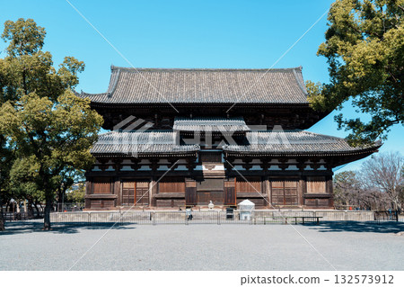 Hall of Toji Temple 132573912