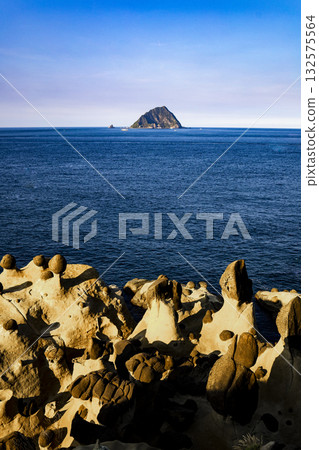 台灣地標:基隆島,海洋中的孤島 台灣地標:基隆島,海洋中的孤島 132575564