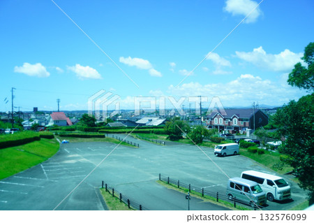 藍天和停車場 藍天和停車場 132576099