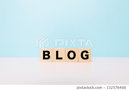 BLOG block letters 132576408