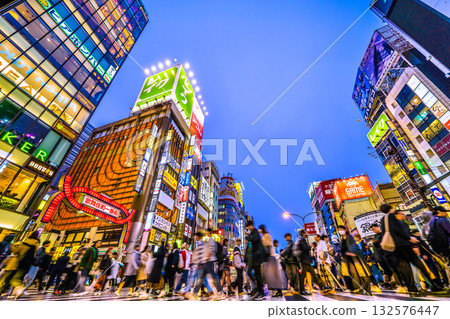 Tokyo cityscape in Japan: Inbound tourism continues... Kabukicho crowded with foreign tourists = 26th 132576447