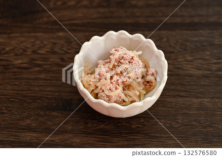 煮熟的斑點鱈魚籽 煮熟的斑點鱈魚籽 132576580