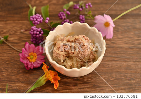 Boiled speckled cod roe 132576581