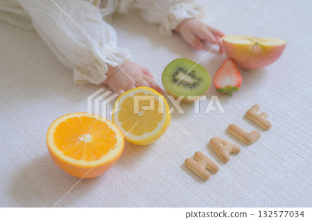 一張小手和水果的紀念照片 132577034