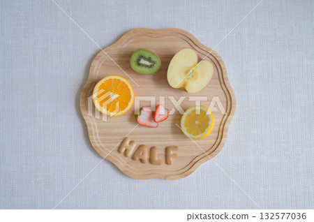 Half birthday plate with a natural feel Half birthday plate with a natural feel 132577036
