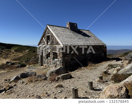 Blue sky and Asahidake stone chamber 132578845