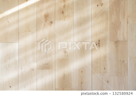 White walls and wooden floors White walls and wooden floors 132580924