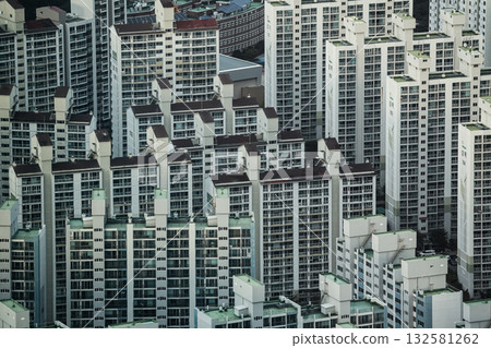 High rise cluster constructing dense urban living in Busan 132581262