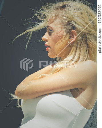 Fashionable woman in city Fashionable woman in city 132582061