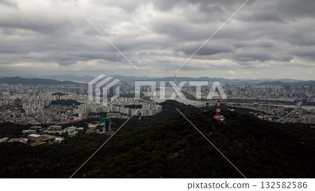 Seoul cityscape overlooking Han River and Lotte World Tower Seoul cityscape overlooking Han River and Lotte World Tower 132582586