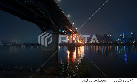 Han River bridge crossing Seoul cityscape at night 132583174