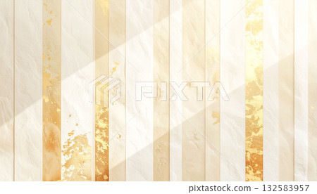 <插圖> 背景素材 - 日式抽象背景,帶有和紙風格的垂直條紋和金箔點綴 <插圖> 背景素材 - 日式抽象背景,帶有和紙風格的垂直條紋和金箔點綴 132583957