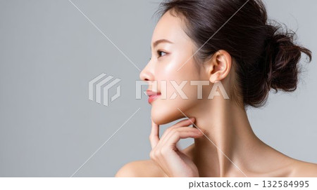 Skin care image (beautiful woman in profile) 132584995