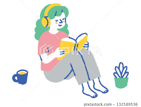 戴著耳機閱讀的女人_彩色 132589536