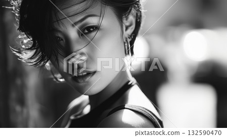 黑白女性肖像,兼具寧靜與美感。 黑白女性肖像,兼具寧靜與美感。 132590470