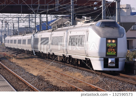 651 series Super Hitachi express train speeding along the Joban Line, photographed on 2010/12/2 132590573