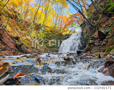 淺間瀑布（秋季） 132592171