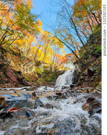 淺間瀑布（秋季） 132592183