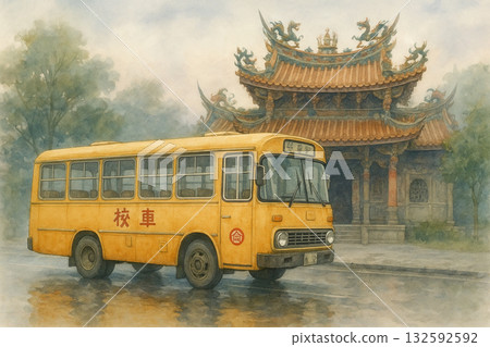 雨天的烏澤市街景，一輛復古校車停在路邊。 132592592