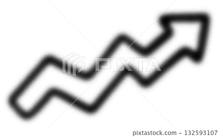 Black scribble arrow hand-drawn on transparent background. Messy sketch arrow pointing right, drawn in rough doodle style with dynamic brush texture, perfect for infographic design, highlights, or 132593107