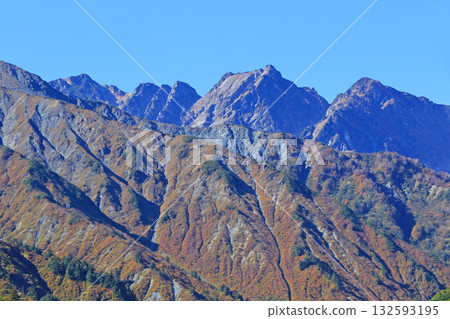 北阿爾卑斯山的秋天 132593195