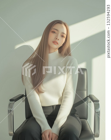 Blonde hair beautiful woman, long hair 132594293