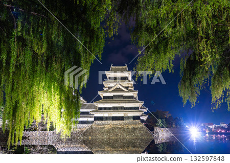 長野縣松本城夜景 長野縣松本城夜景 132597848