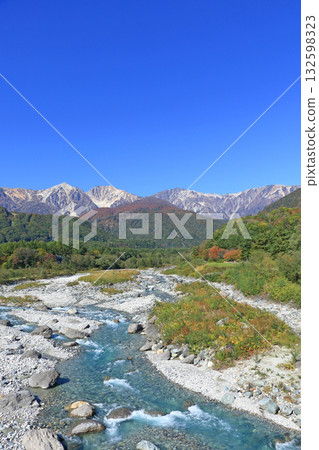 Autumn view of the Northern Alps from Hakuba Bridge 132598323