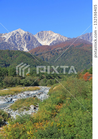 從白馬大橋眺望秋天的北阿爾卑斯山 132598405
