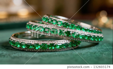 Luxurious emerald jewel bracelet with stunning aesthetic. Glamour fashion accessory symbol of opulent beauty 132603174