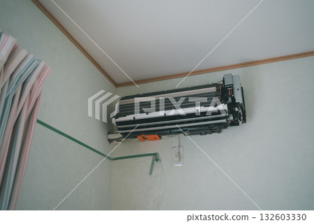 air conditioning, cleanup, fan 132603330